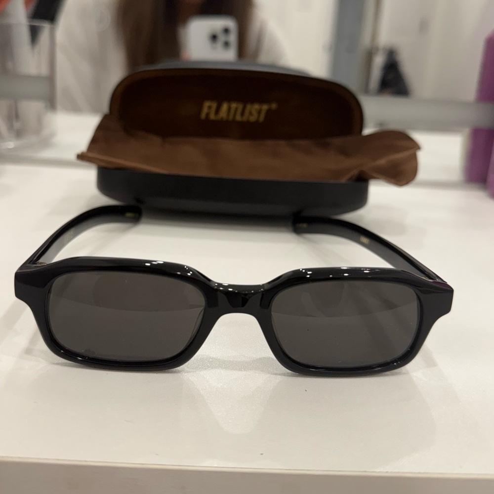 Flatlist Black Sunglasses